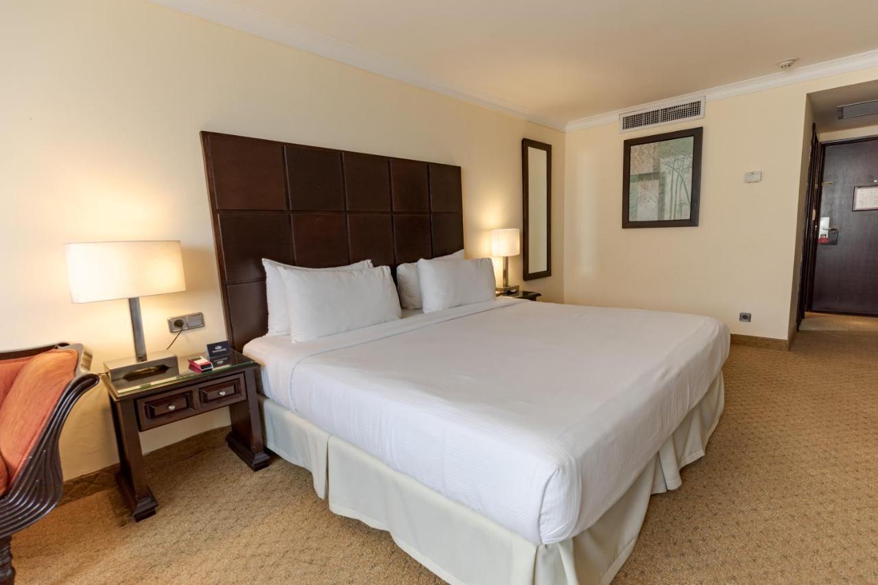 Dominican Fiesta Hotel Santo Domingo Zewnętrze zdjęcie A room at the hotel